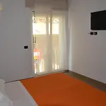 بيت ضيافة Corte Roma 3*