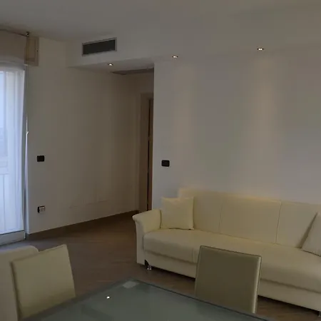 Corte Roma ゲストハウス 3*